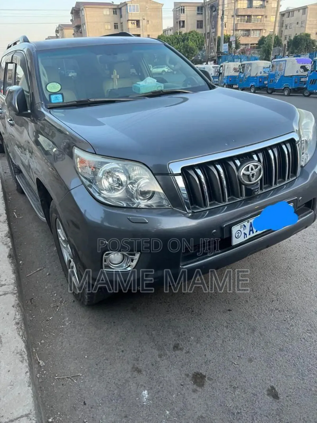 Toyota Land Cruiser Prado 2012 Gray