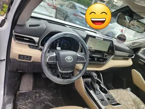 New Toyota Highlander 2023 White