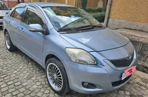 Toyota Belta 2010 Blue
