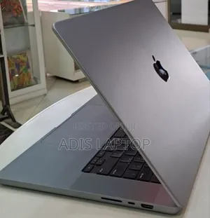 New Laptop Apple MacBook Pro 2023 M2 32GB Apple M2 SSD 512GB