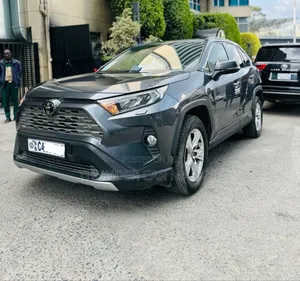 Toyota RAV4 2022 Black