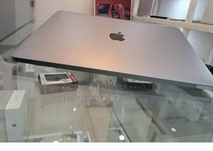 Photo - New Laptop Apple MacBook Air 2020 8GB Intel Core I3 SSD 256GB