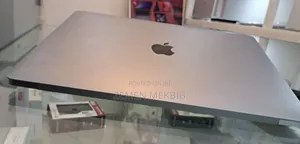 New Laptop Apple MacBook Air 2020 8GB SSD 256GB