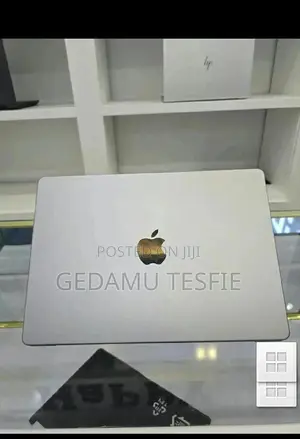 New Laptop Apple MacBook Pro 96GB SSD 2T