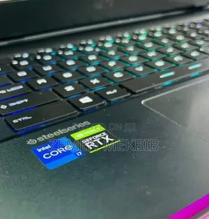 New Laptop MSI Raider GE76 12UGS 16GB Intel Core I7 SSD 1T