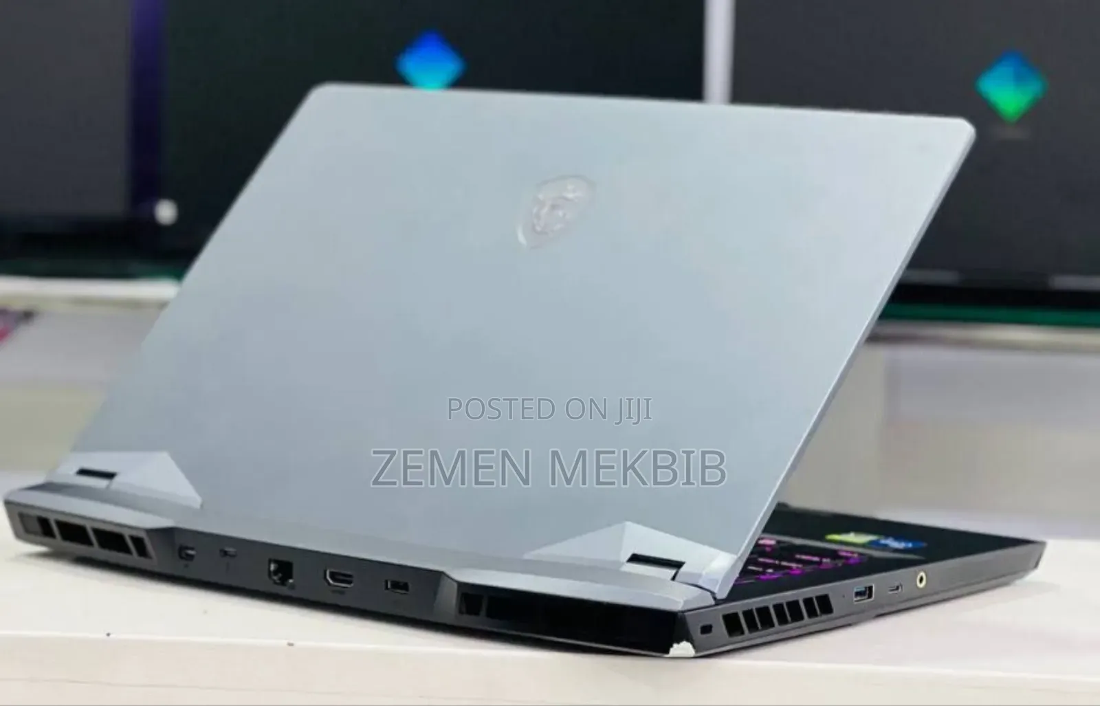 New Laptop MSI Raider GE76 12UGS 16GB Intel Core I7 SSD 1T