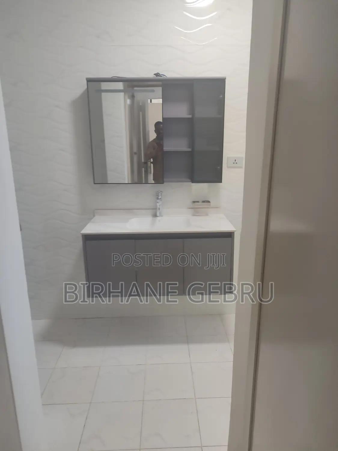 3bdrm Apartment in Luxury Apartiment, Bole for rent