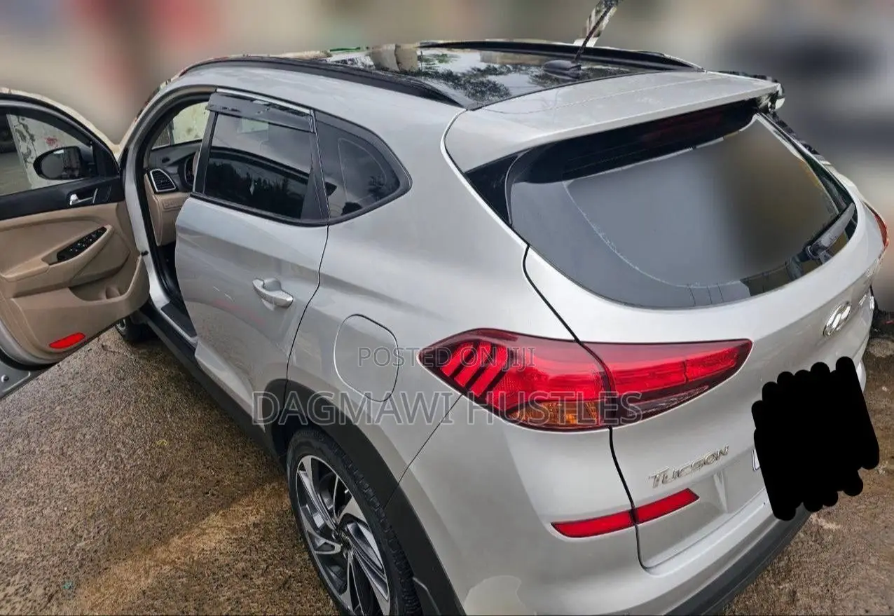 Hyundai Tucson 2019 Silver