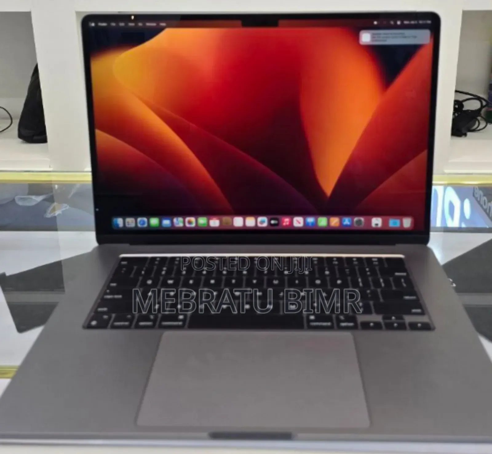 New Laptop Apple MacBook Air 2022 M2 8GB Apple M2 SSD 256GB