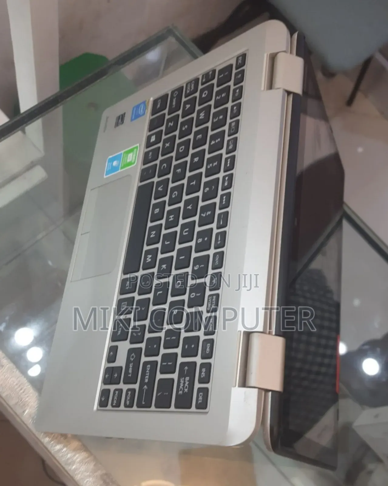 New Laptop Toshiba Satellite C55 4GB Intel Atom HDD 500GB