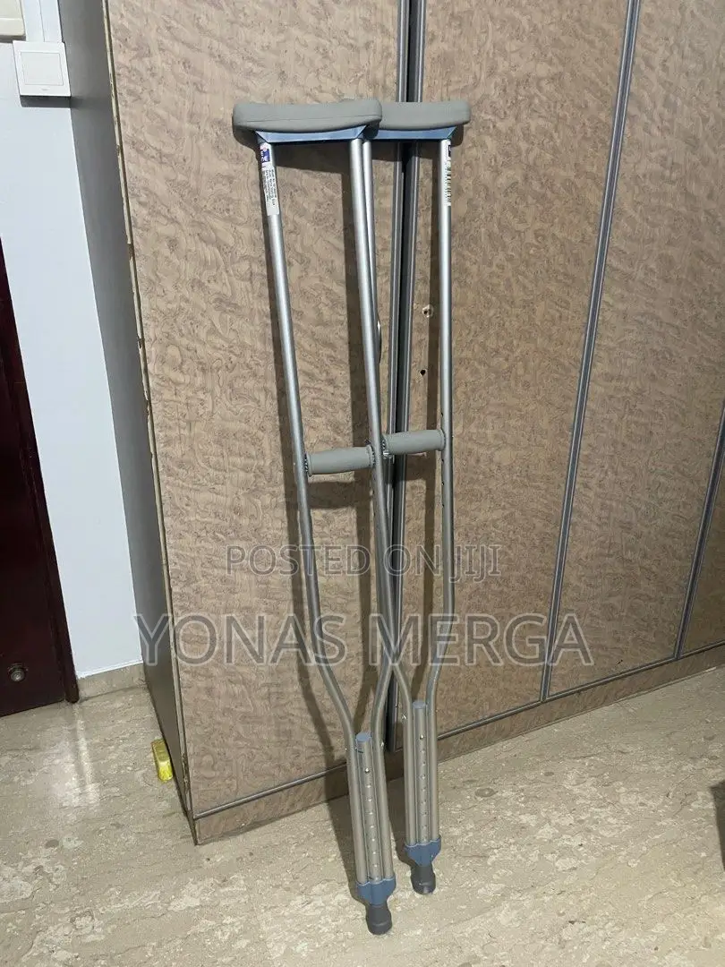 ክራንች፹₸Crutches፱,Cranch፺₵ Crutches፮1⁄9crutches፪1crutches