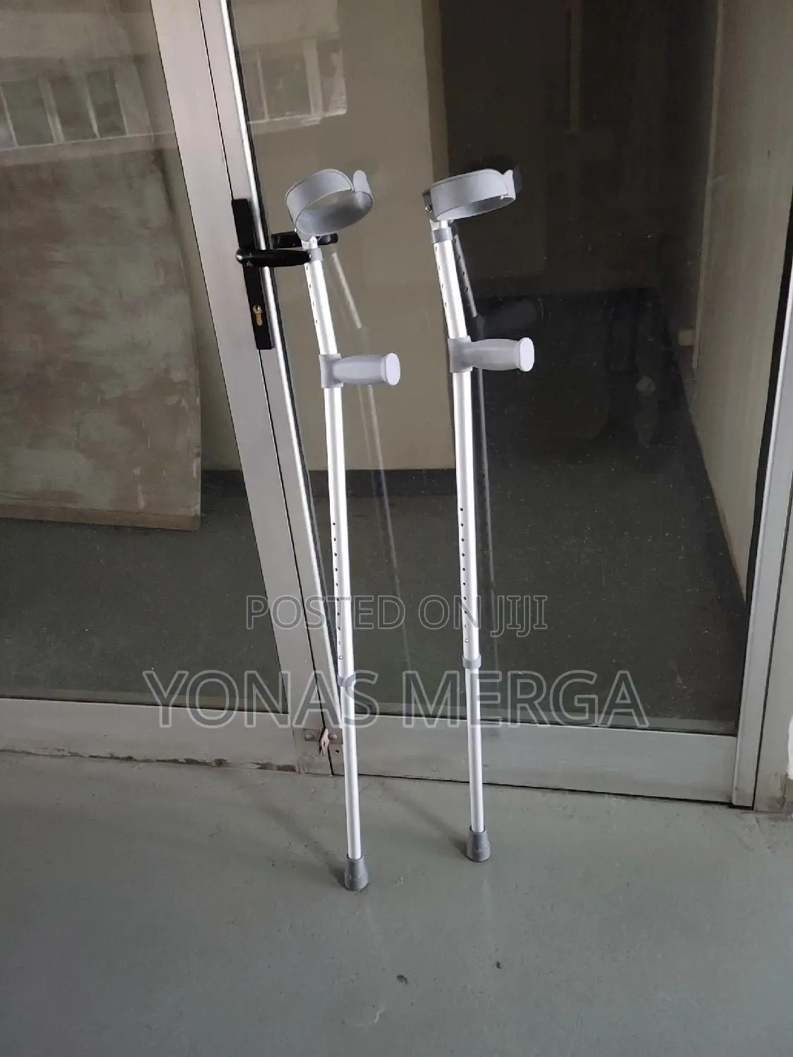 Medical Crutches፵₱Crutches፴°C Kranch፬‰Cranch፬zcrutches፯"ክራንች