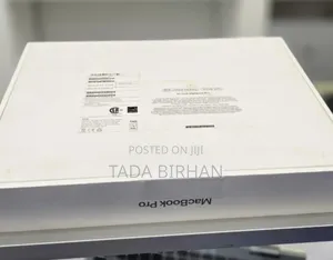 New Laptop Apple MacBook Pro M1 8GB Apple M2 SSD 256GB