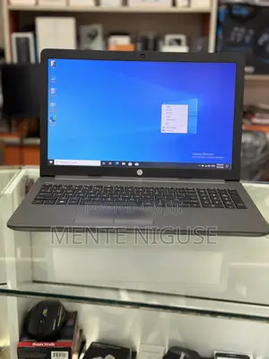 Photo - Laptop HP 250 G7 8GB Intel Core I5 HDD 1T