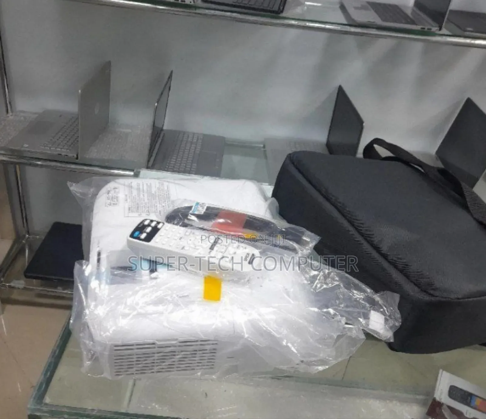 Brand New EB-X51 Projector