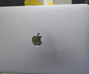 New Laptop Apple MacBook Pro 2019 8GB Intel Core I7 SSD 256GB