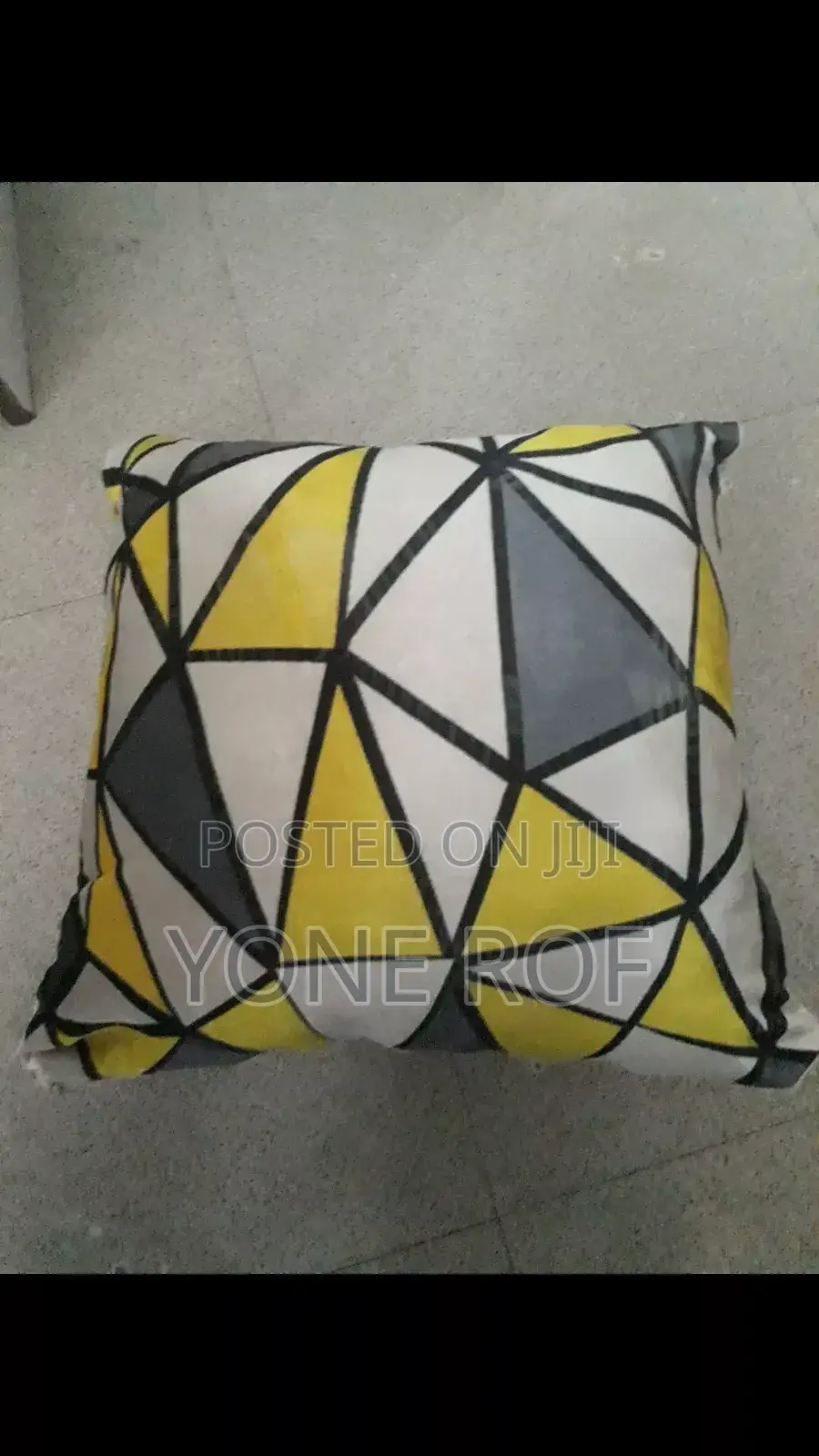 Complate Simple Pillowምቹ የሶፈ ትራሶች ልይ የቤት ዉበት