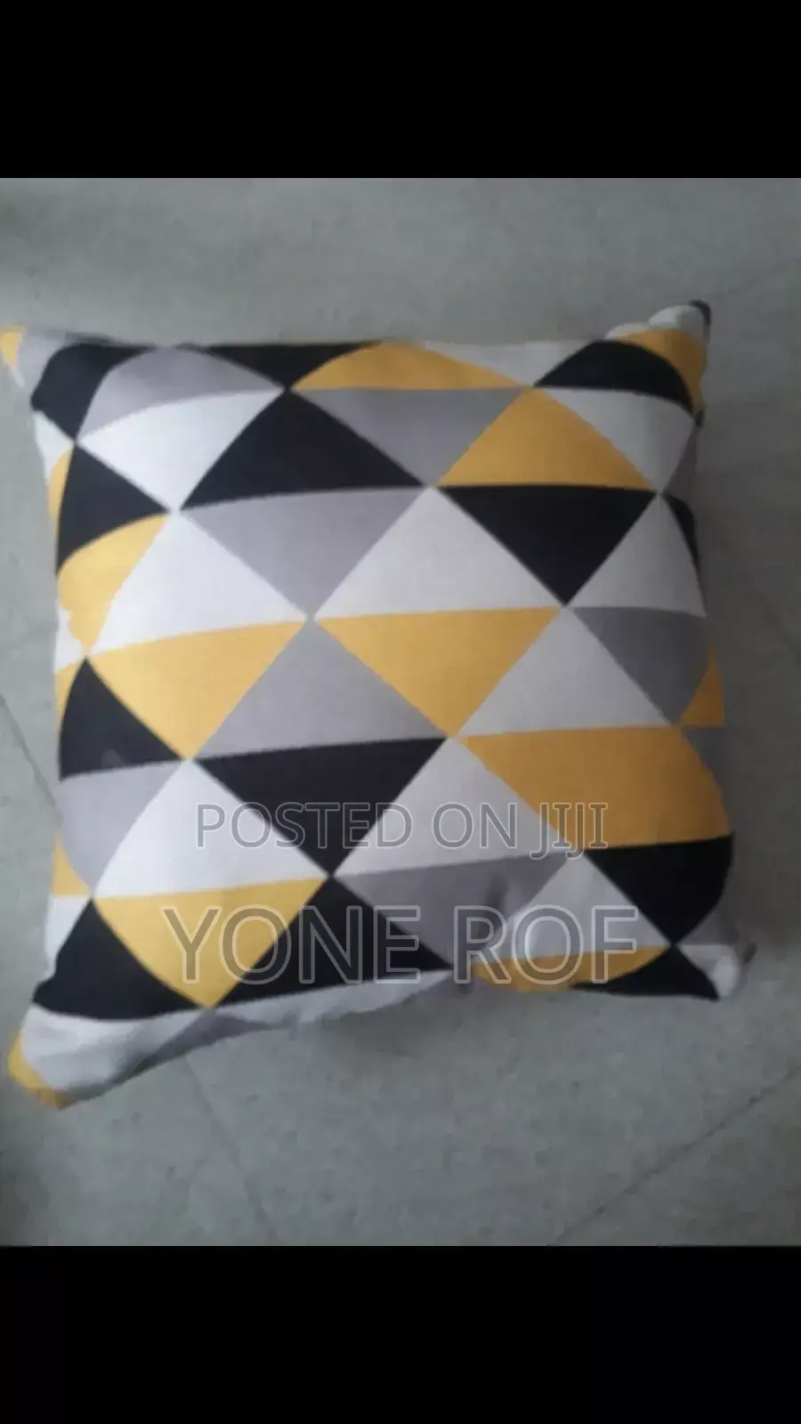 Complate Simple Pillowምቹ የሶፈ ትራሶች ልይ የቤት ዉበት