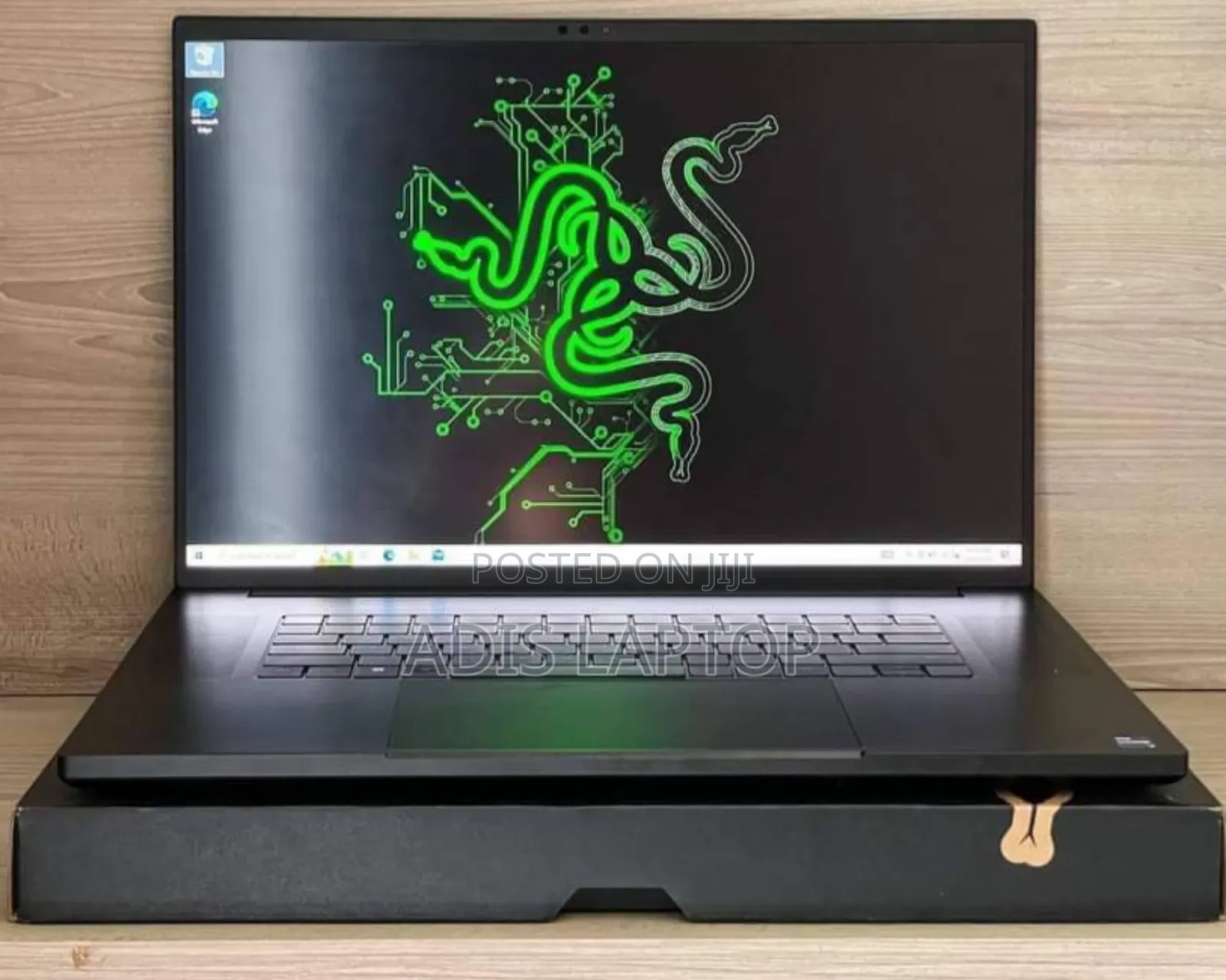New Laptop Razer Blade 32GB Intel Core I9 SSD 2T