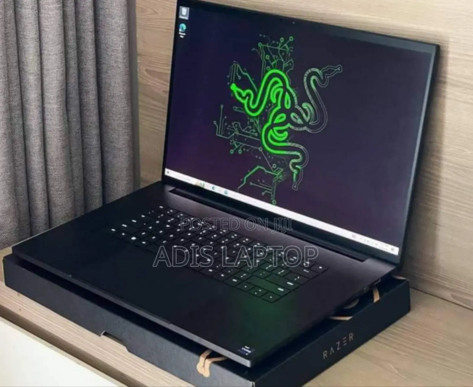 New Laptop Razer Blade 32GB Intel Core I9 SSD 2T