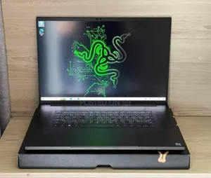 New Laptop Razer Blade 32GB Intel Core i9 SSD 2T