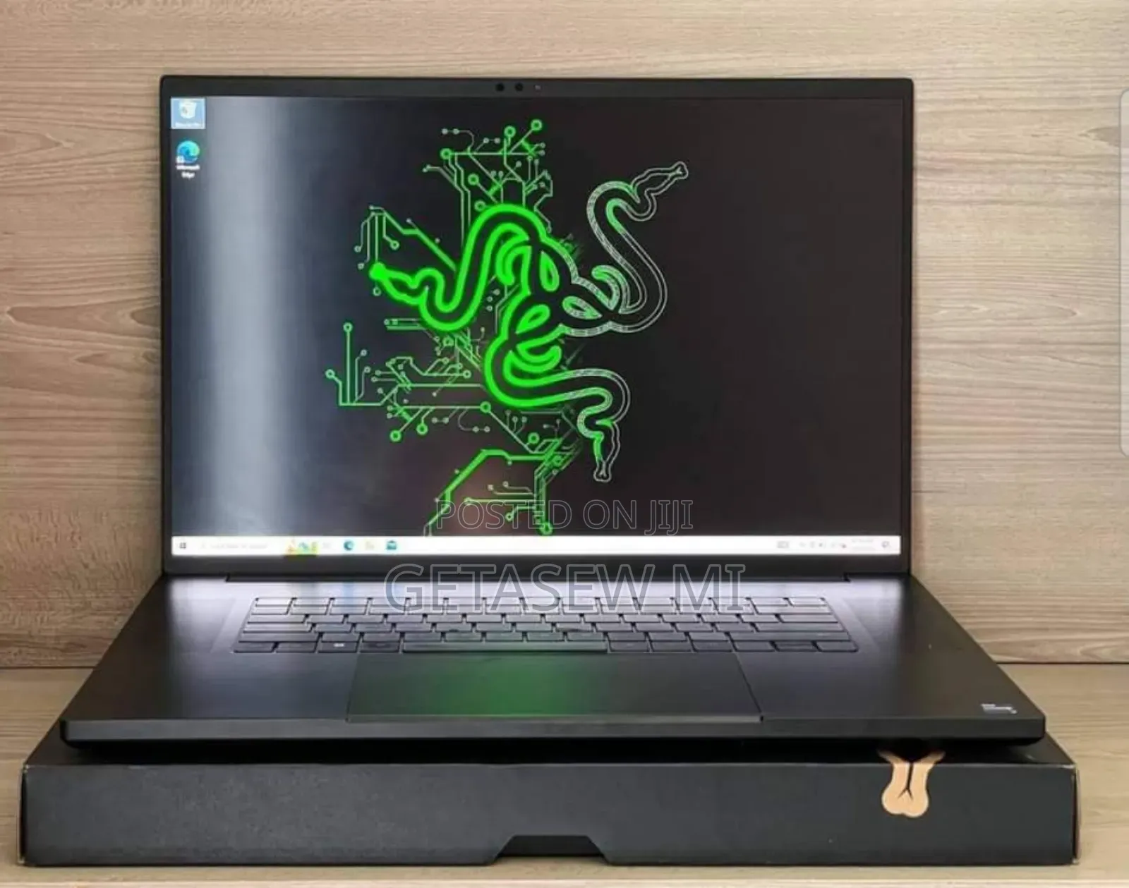 New Laptop Razer Blade 32GB Intel Core I9 SSD 2T