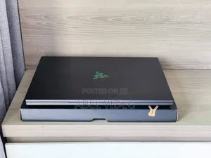 New Laptop Razer Blade 32GB Intel Core I9 SSD 2T
