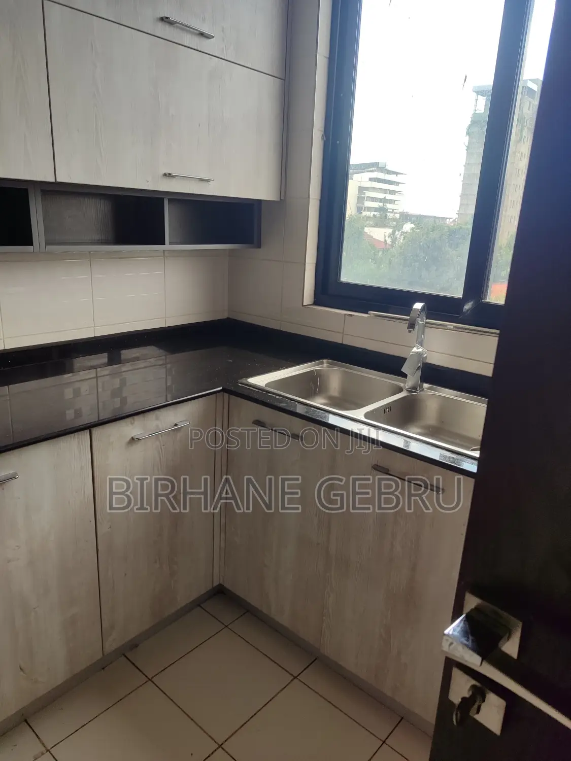 4bdrm Apartment in 4Bedroom Luxury, Bole for rent