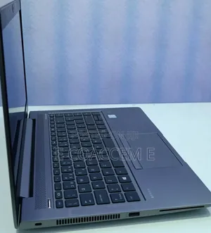 New Laptop HP 8GB Intel Core I5 SSD 256GB