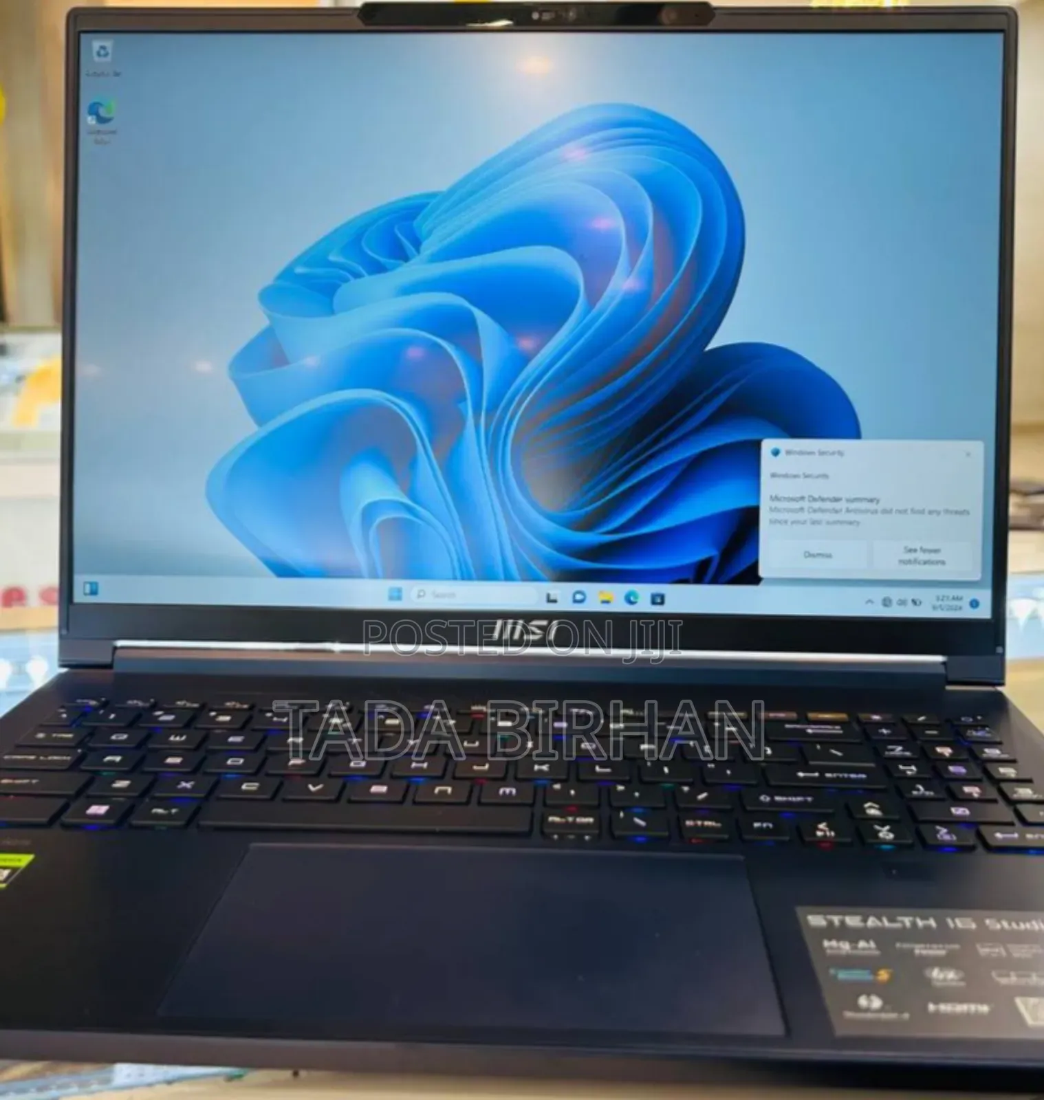 New Laptop MSI Stealth 17 Studio A13vi-012us 16GB Intel Core I7 SSD 1T