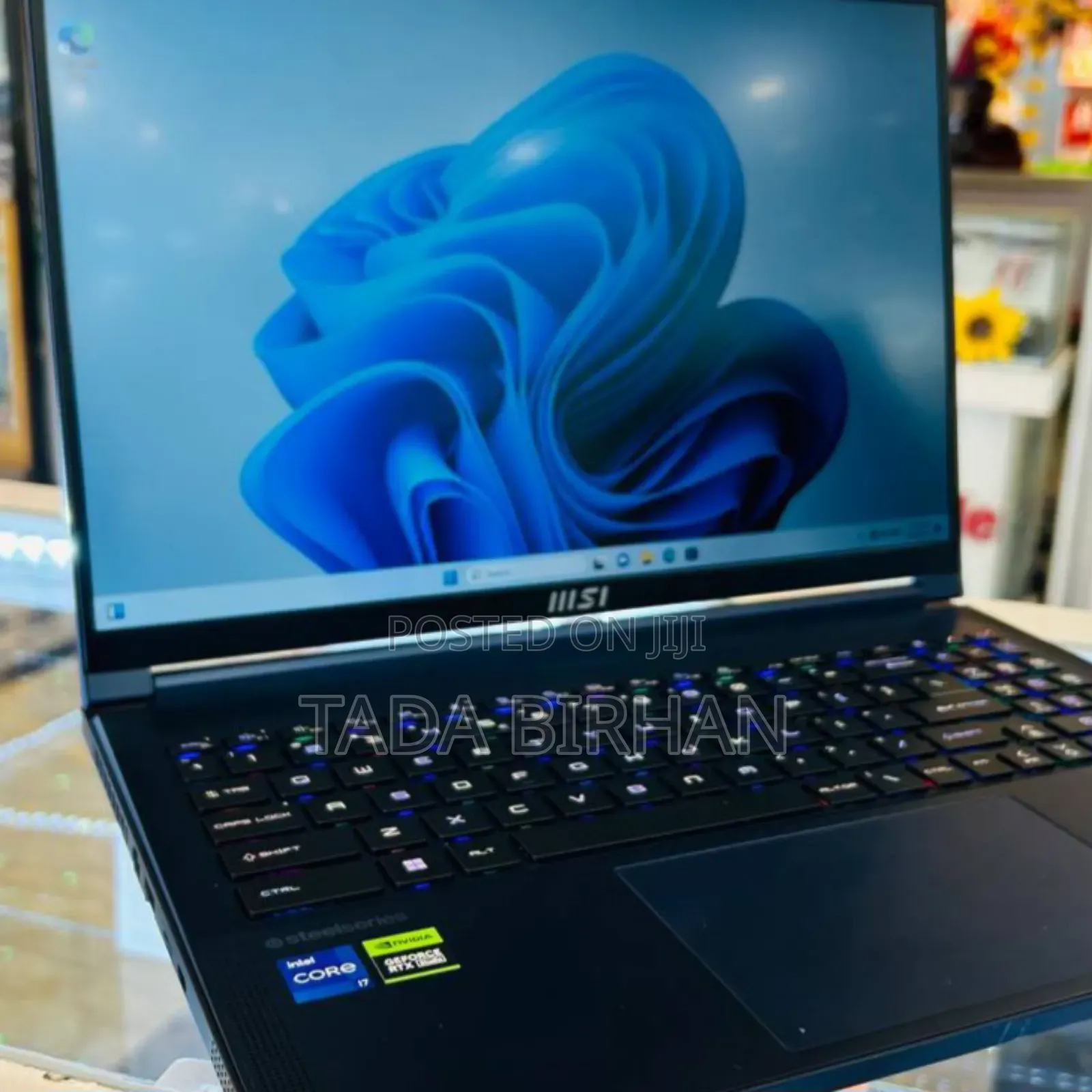 New Laptop MSI Stealth 17 Studio A13vi-012us 16GB Intel Core I7 SSD 1T