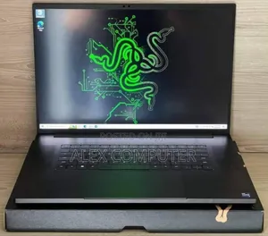 New Laptop Razer Blade 32GB Intel Core I9 SSD 2T