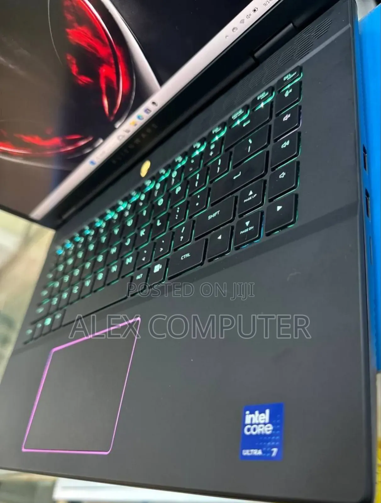 New Laptop Alienware M17x R2 16GB Intel Core I7 SSD 1T