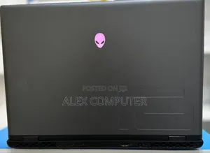 New Laptop Alienware M17x R2 16GB Intel Core I7 SSD 1T
