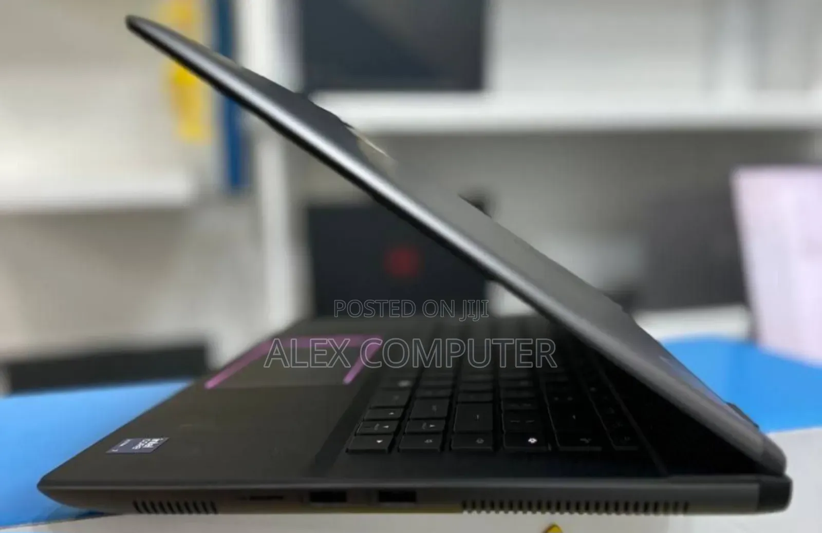 New Laptop Alienware M17x R2 16GB Intel Core I7 SSD 1T