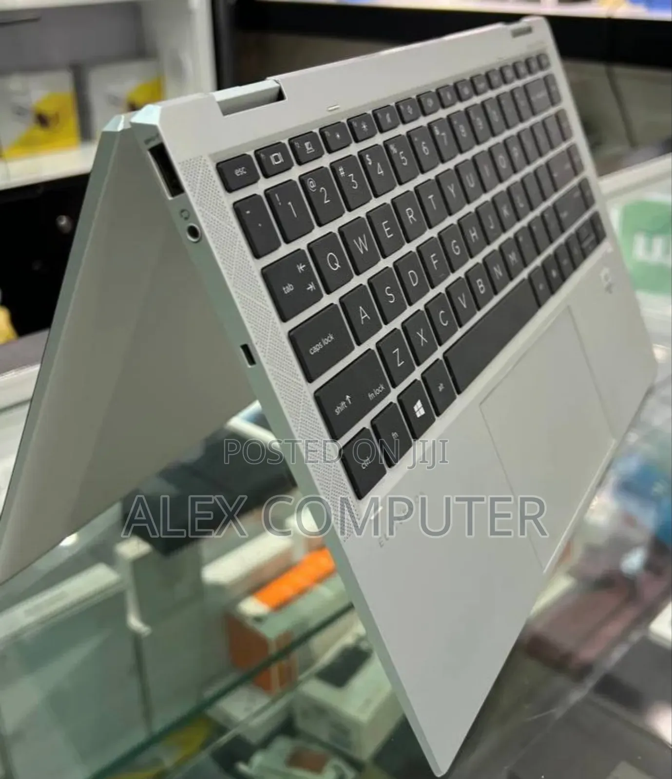 New Laptop HP EliteBook X360 1040 G7 16GB Intel Core I7 SSD 512GB