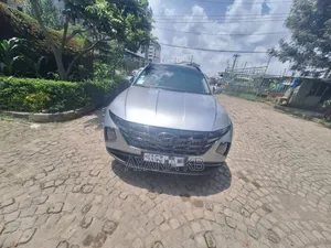 New Hyundai Tucson 2022 Silver