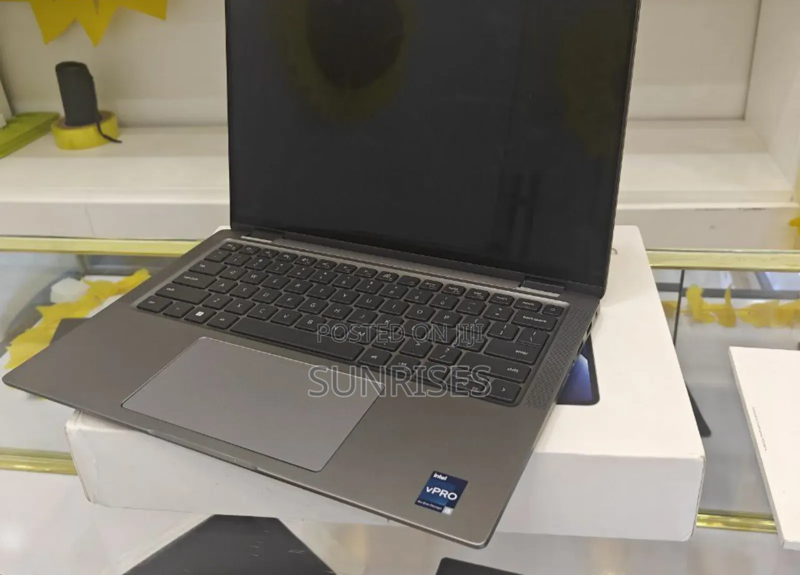 New Laptop Dell Latitude 5310 8GB Intel Core I5 SSD 256GB