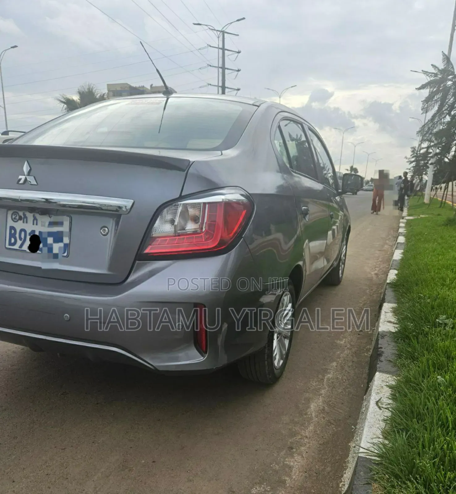 Mitsubishi Attrage 2021 Gray