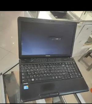 New Laptop Toshiba 4GB Intel Core i3 SSD 500GB