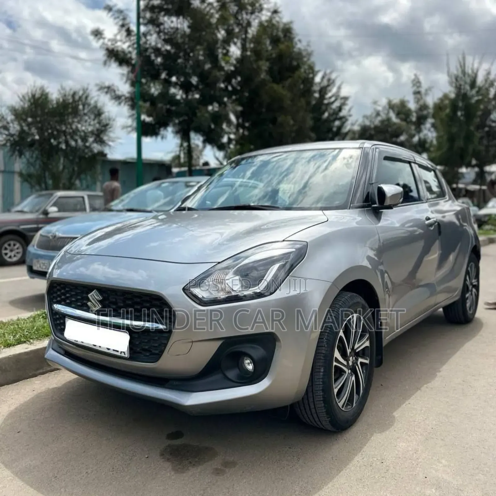 Suzuki Swift 2022 Silver