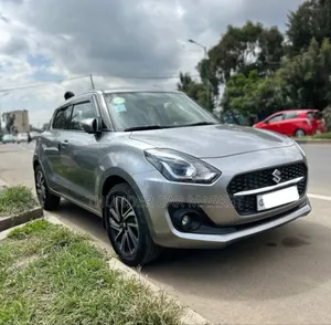 Suzuki Swift 2022 Silver