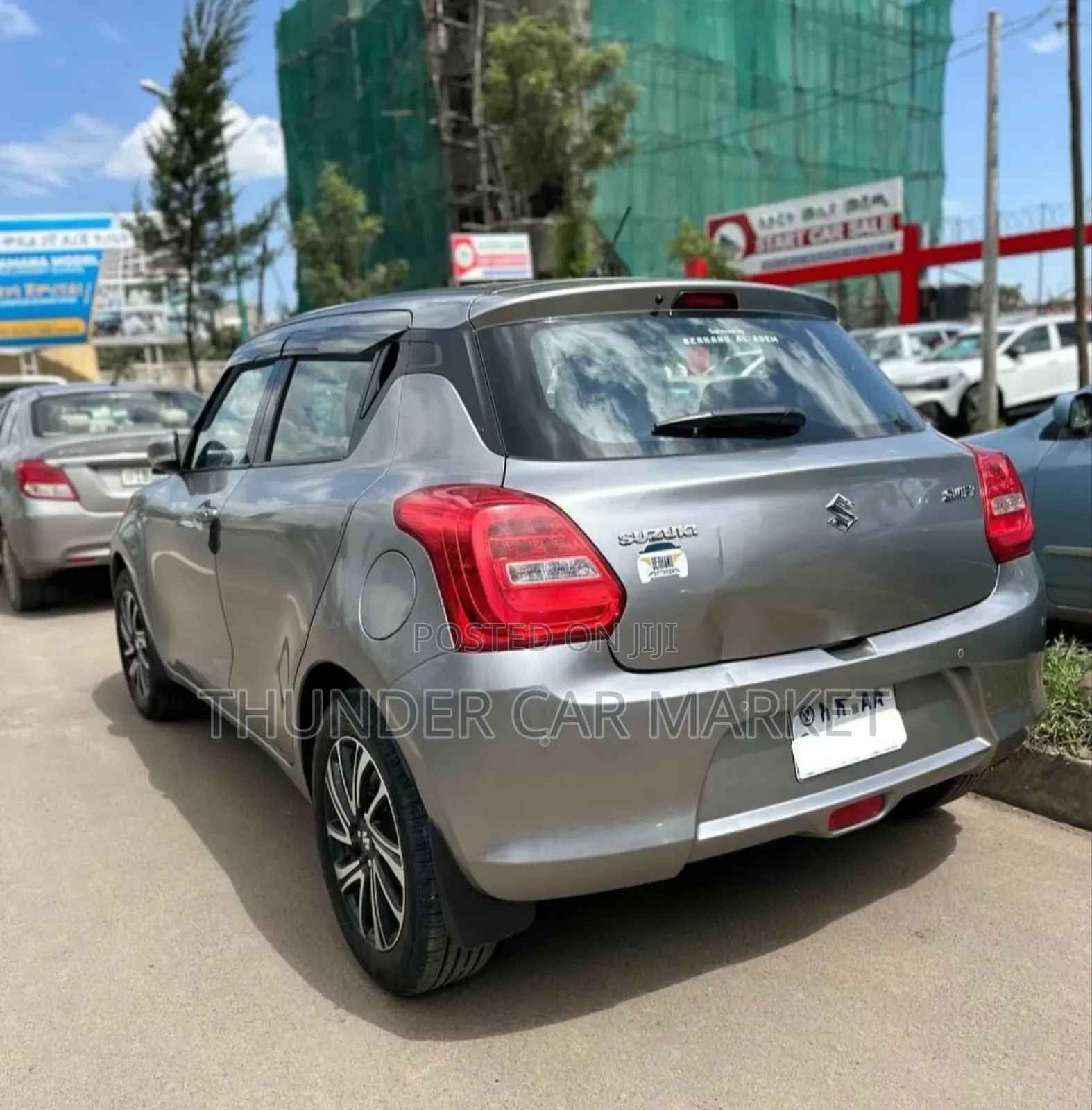 Suzuki Swift 2022 Silver