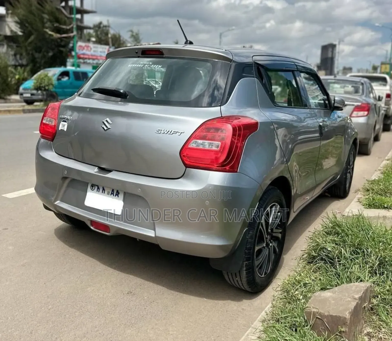 Suzuki Swift 2022 Silver