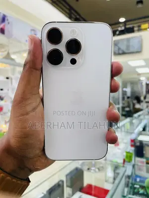 Photo - Apple iPhone 14 Pro 128 GB White