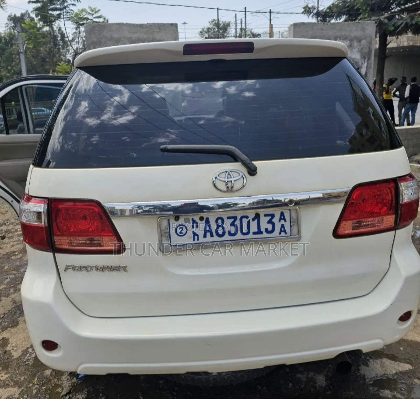 Toyota Fortuner 2011 White