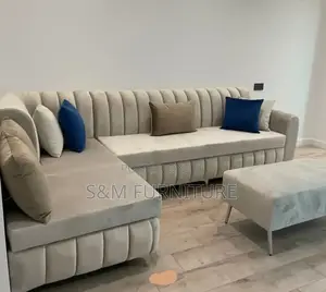 Cool Living Room Sofa Designs With Aluminium Legs