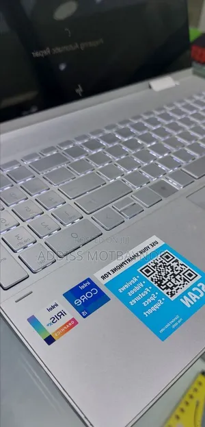 New Laptop HP Envy X360 8GB Intel Core I7 SSD 512GB