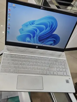New Laptop HP Pavilion 15 16GB Intel Core I5 SSD 256GB