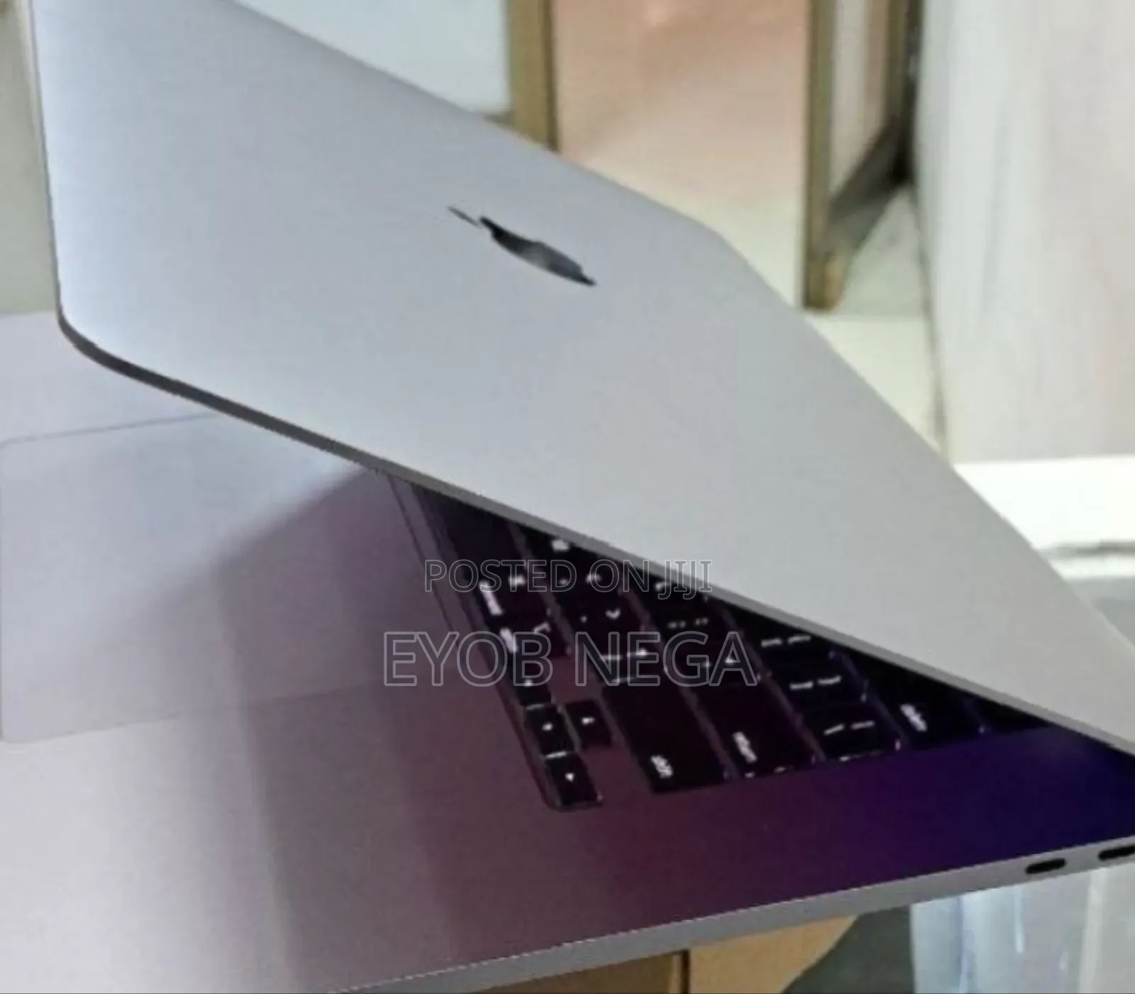 New Laptop Apple MacBook Pro 2018 32GB Intel Core I9 SSD 1T